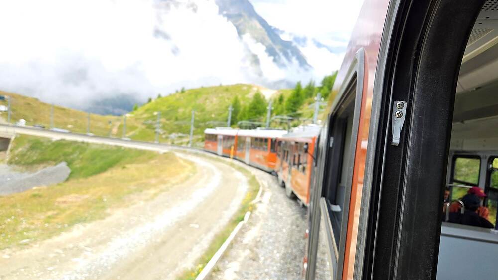 e64ab269c609d7632176d28306adb7f4_1752570280_2233.jpg e64ab269c609d7632176d28306adb7f4_1752570280_2233.jpg